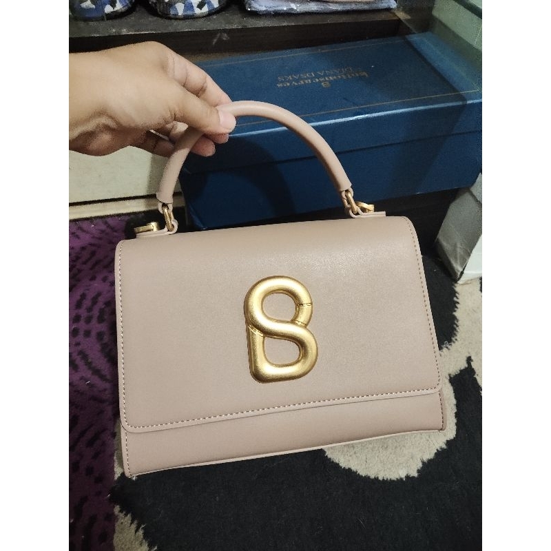 preloved alva bag buttonscarves