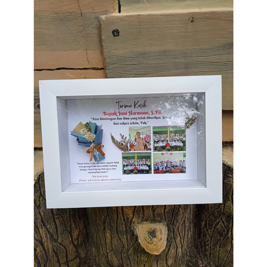 Flower in frame + LAMPU | Dried Flower in frame | Frame 3D ukuran 15x20 cm | Kado guru | Hadiah guru