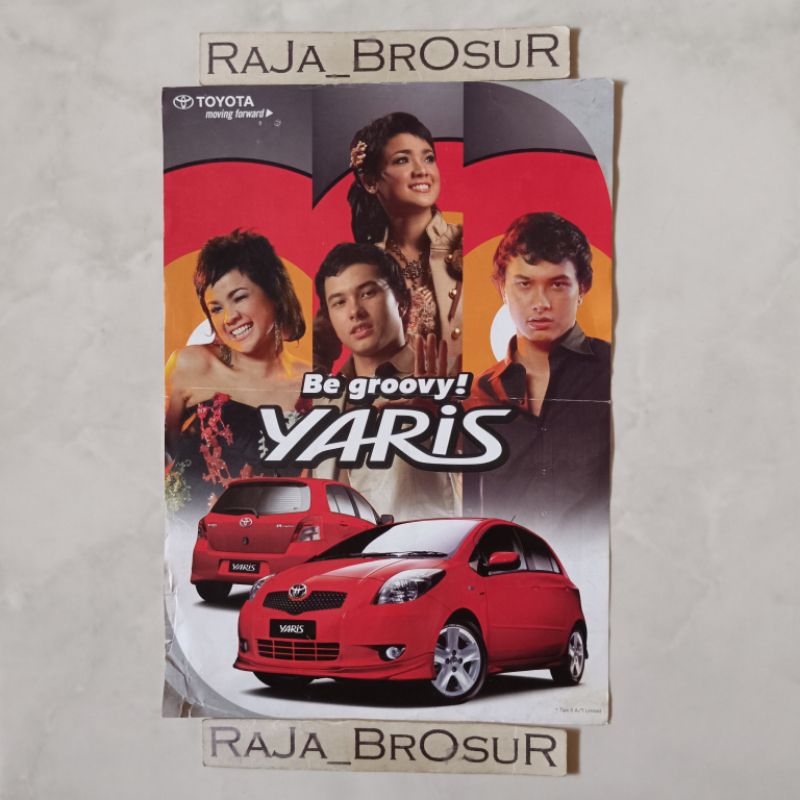 Poster brosur katalog flyer Toyota Yaris 2008