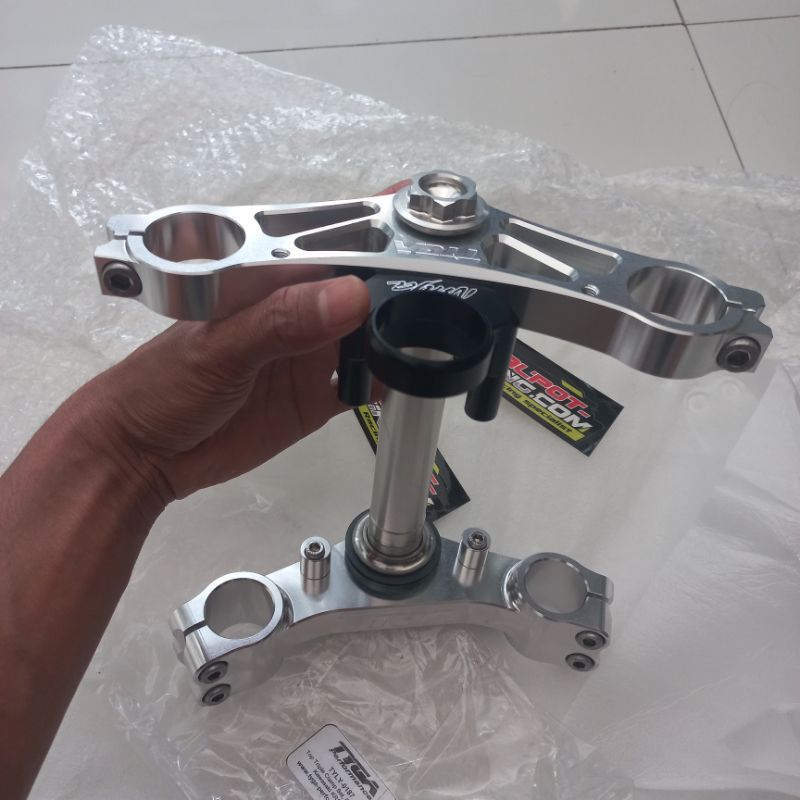 segitiga tyga ninja r rr original as  standar 33mm