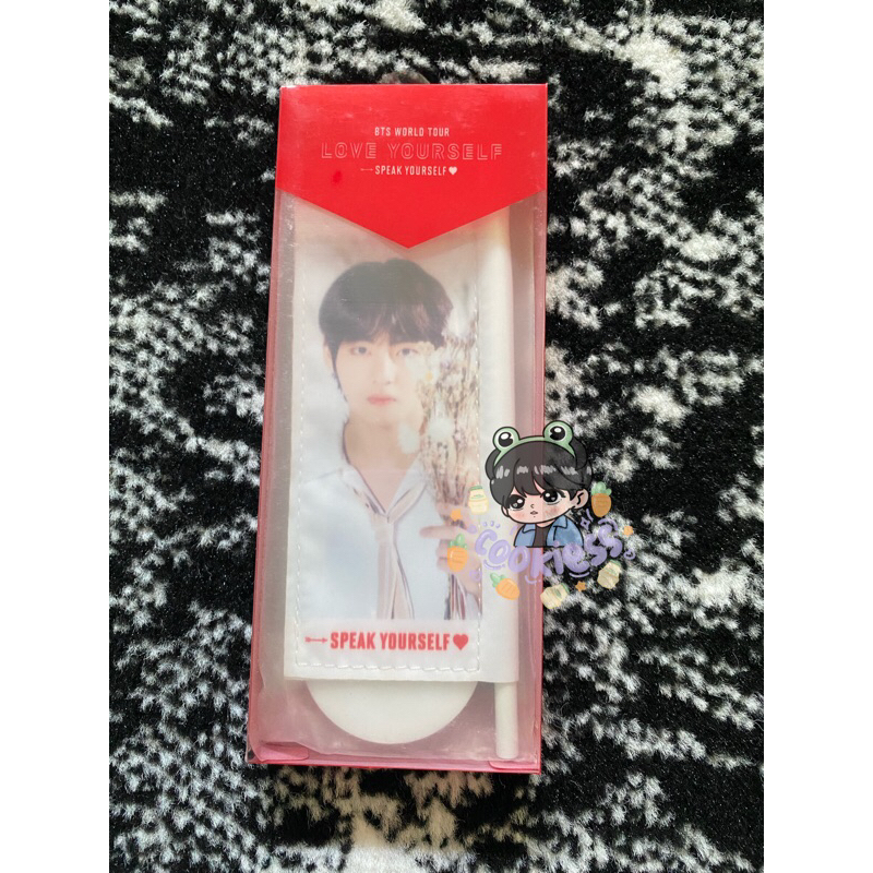 [READY STOCK] BTS MINI FLAG V TAEHYUNG WORLD TOUR LOVE YOUR SELF SYS