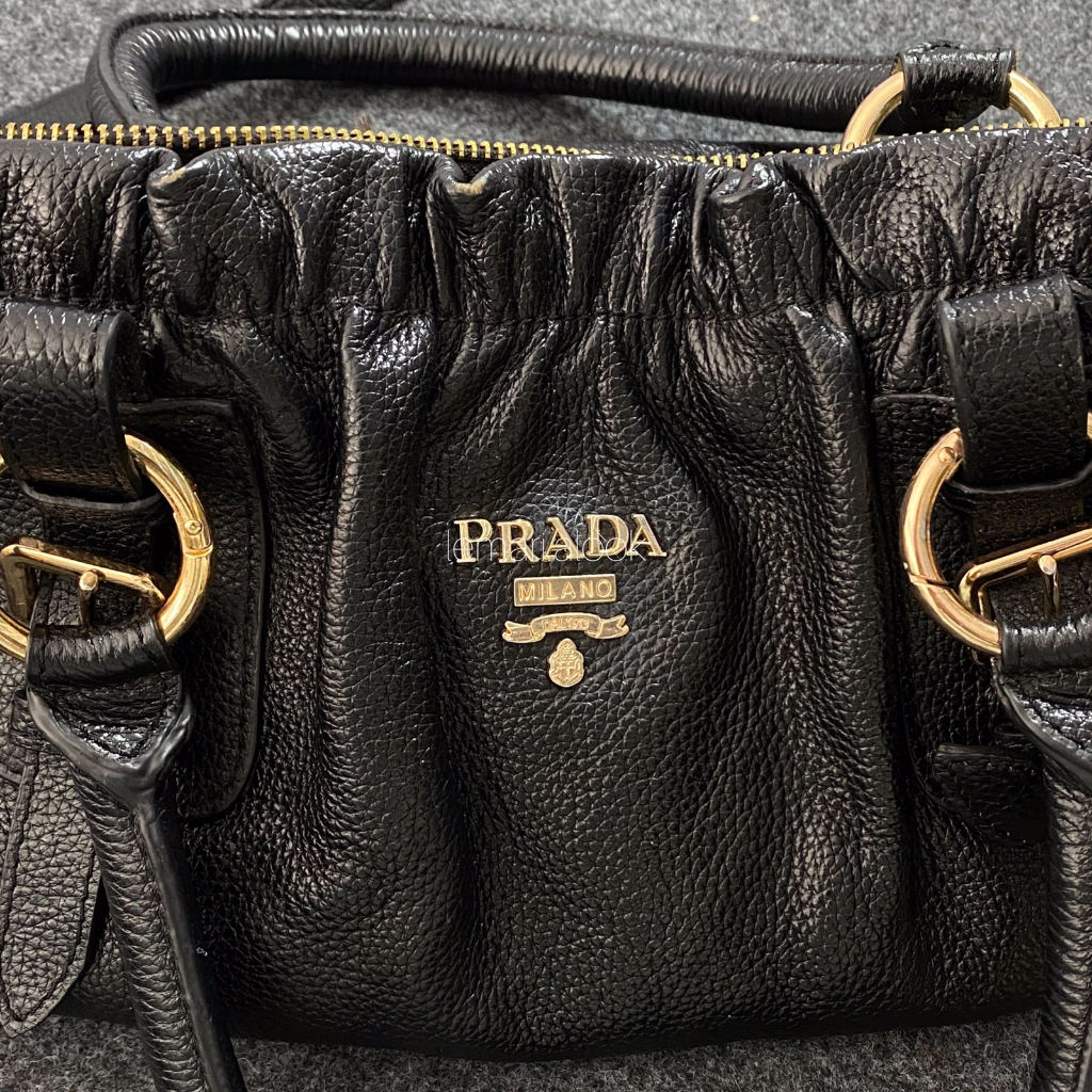 TAS SECOND PRADA SLING BAG/ SHOULDER BAG