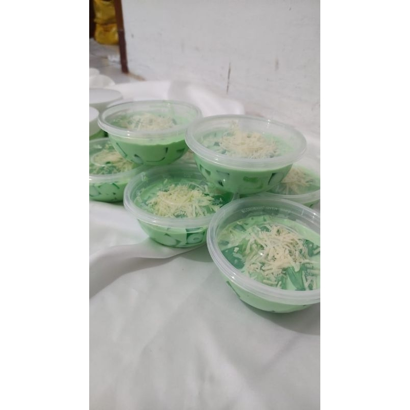 

Creamy Drink Buko Pandan