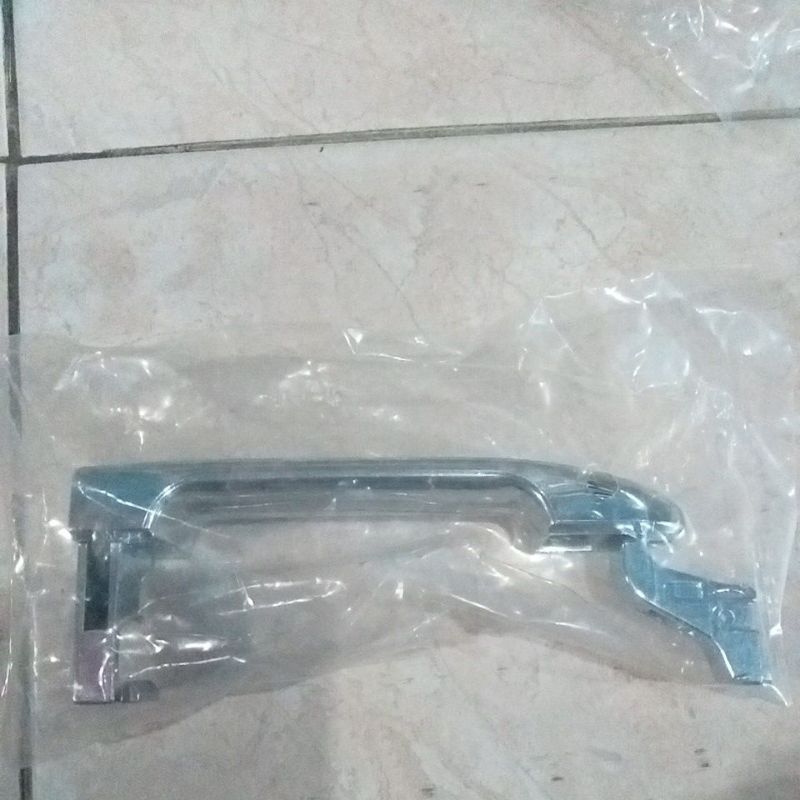 heandel pintu mobil kanan