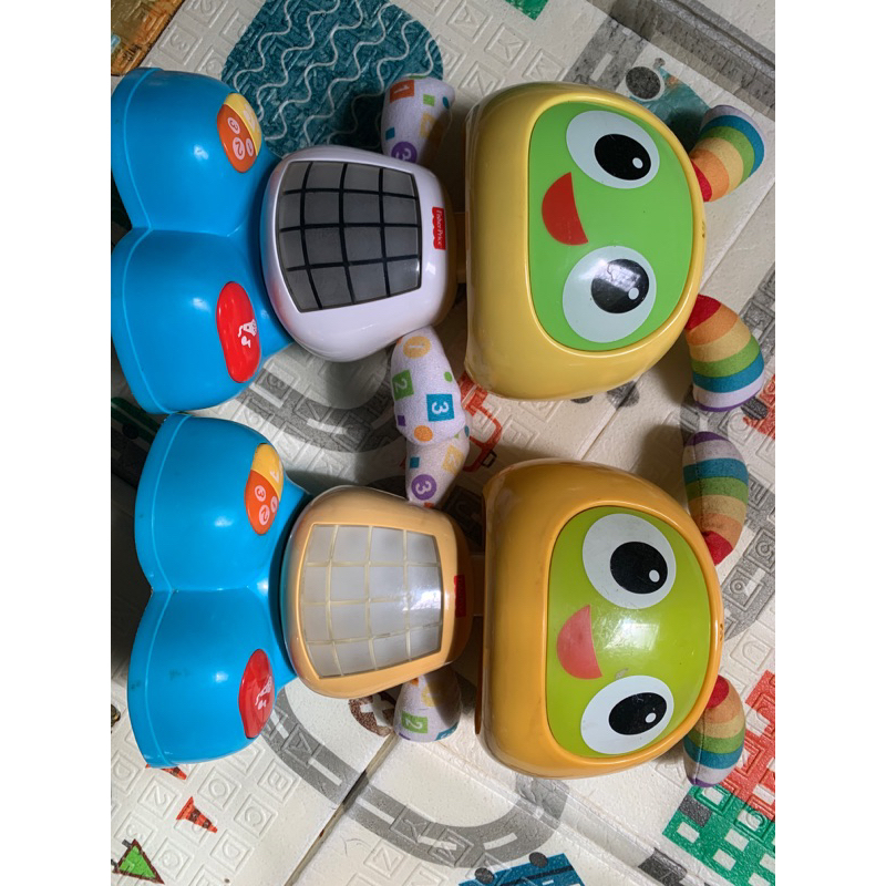 robot fisher price off