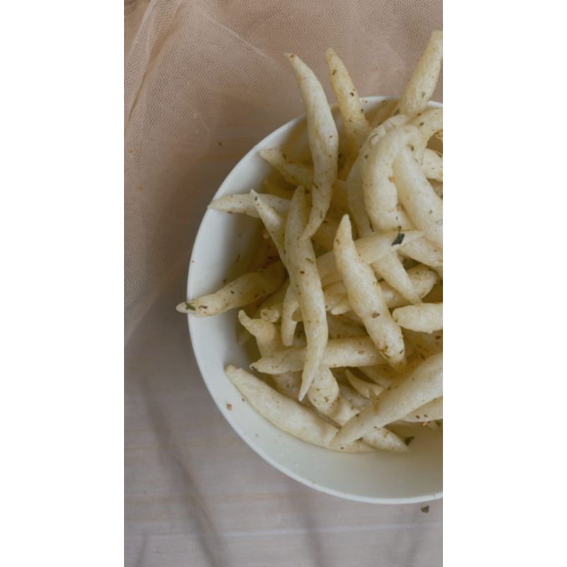 

cemilan /snack / makanan ringan /aci stik asin