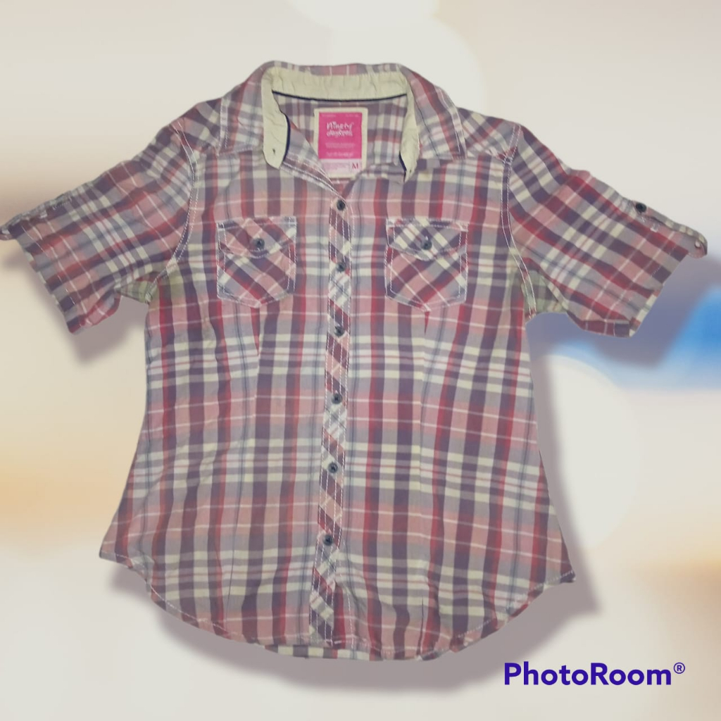 Kemeja Wanita Motif Kotak-Kotak