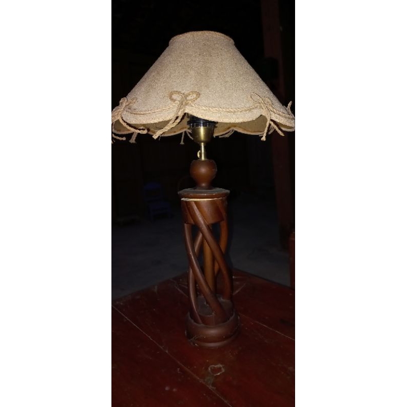 LAMPU TIDUR KAYU JATI