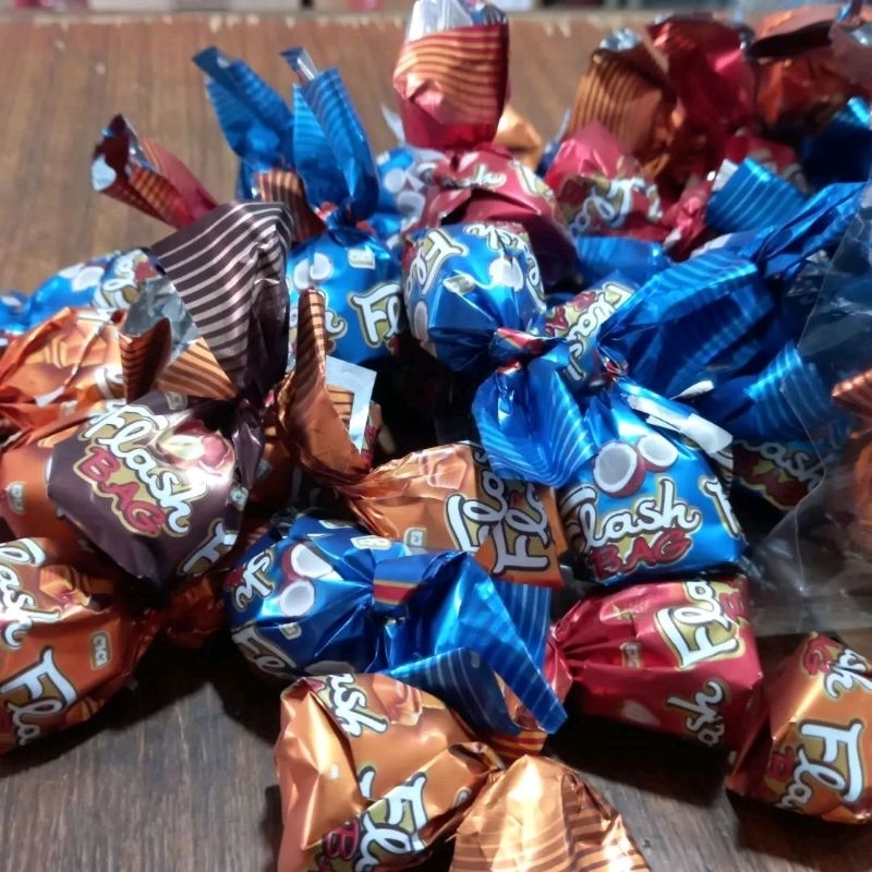 

Coklat Cici Flash Bag Mix Turki Hazelnut Caramel Coconut Strawberry