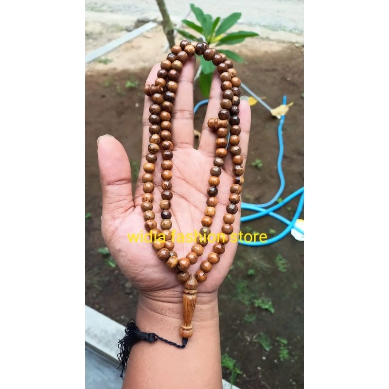 tasbih kayu gaharu asli 8mm  tasbih kayu gaharu wangi tasbih gaharu asli kalimantan tasbih gaharu 99