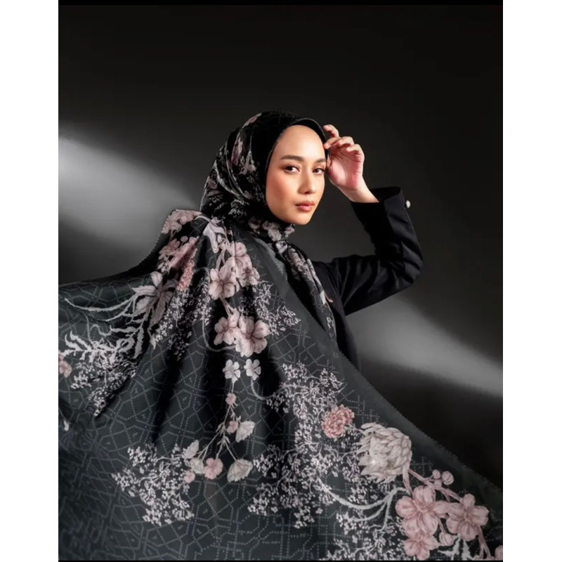 Heylocal’s Levaughn scarf warna Aston , black