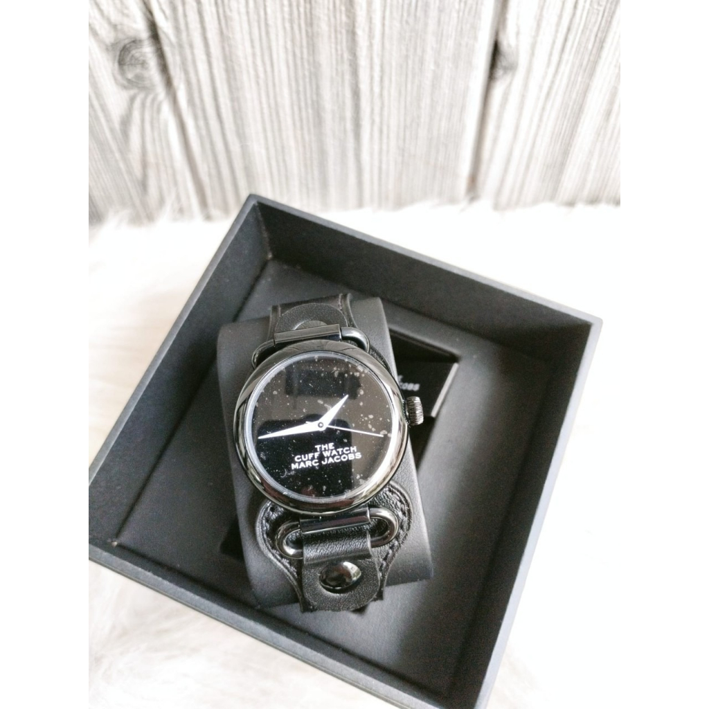 jam tangan branded s MJ0120179295 The Cuff Watch Ladies Black Dial Leather Strap