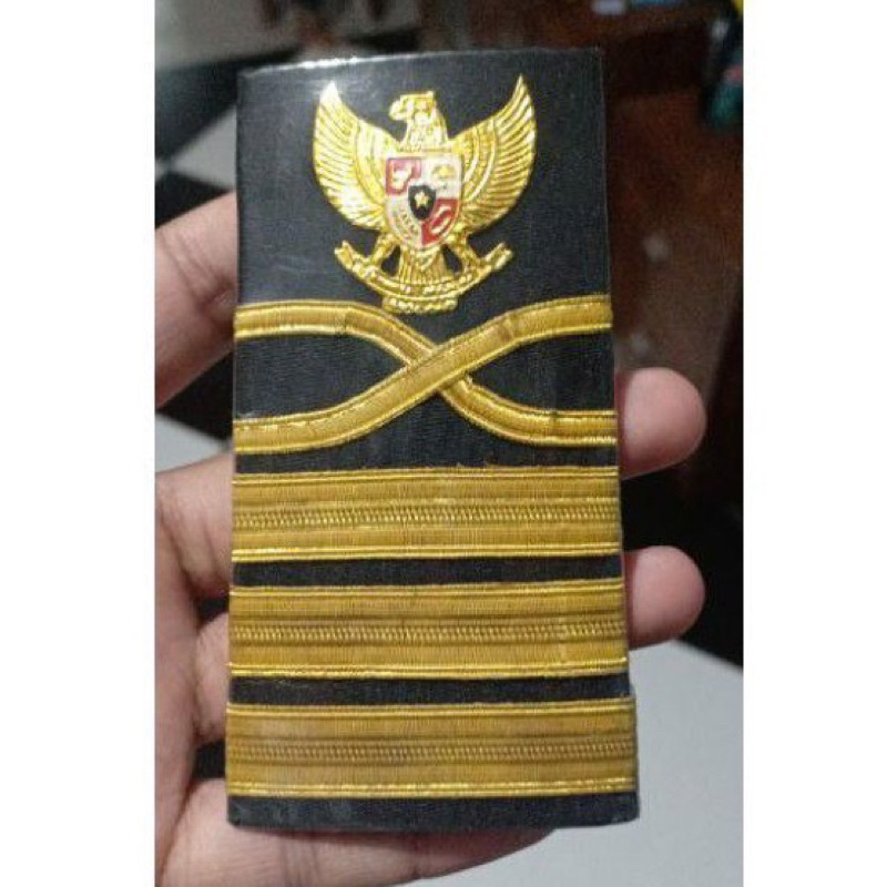 EPOLET MARITIM PILOT EPOLET PANDU EVOLET PELAYARAN EVOLET PELAUT PANGKAT PELAUT EVOLET MARITIME PILO