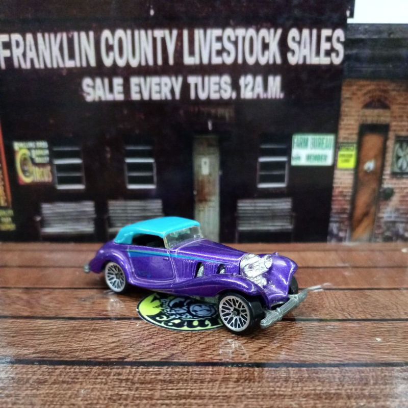 hot wheels klasik Mercedes 540 blue card