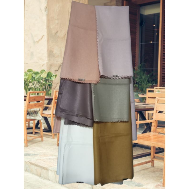 Hijab segi empat polos luxury umama