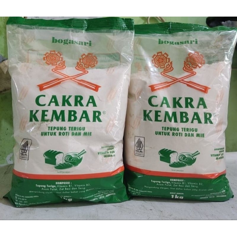 

TERIGU CAKRA KEMBAR 1KG/TEPUNG TERIGU SERBAGUNA