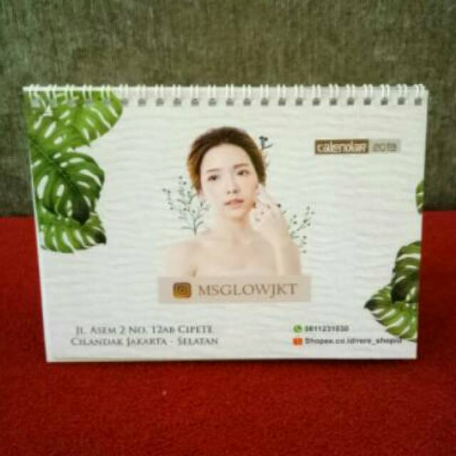 

Kalender Meja Softcover 13 Halaman
