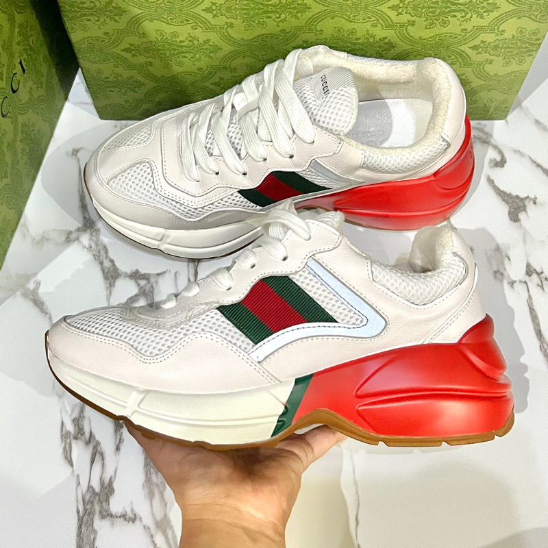 sepatu pria sneakers putih baru sepatu cowok sneaker import 04S