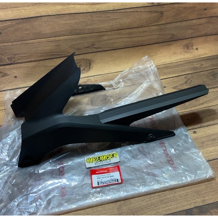 Stengkas Ketengkas Tutup Pelindung Rantai Rante Honda New Cb150r StreetFire Led K15 Original Ahm Hgp