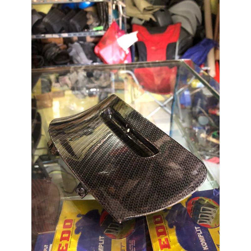 tutup busi vespa matic cover busi carbone vespa sprint vespa matic