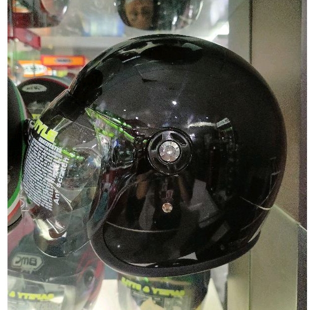 helm hiu vigo seri