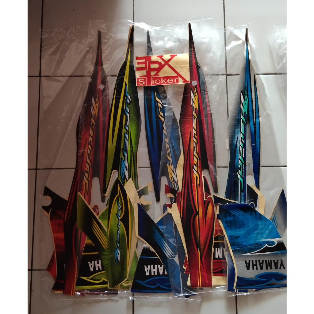 Striping sepeda motor Yamaha Jupiter Z tahun 2009