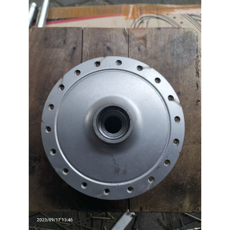 tromol depan suzuki criztal tornado smas tromol