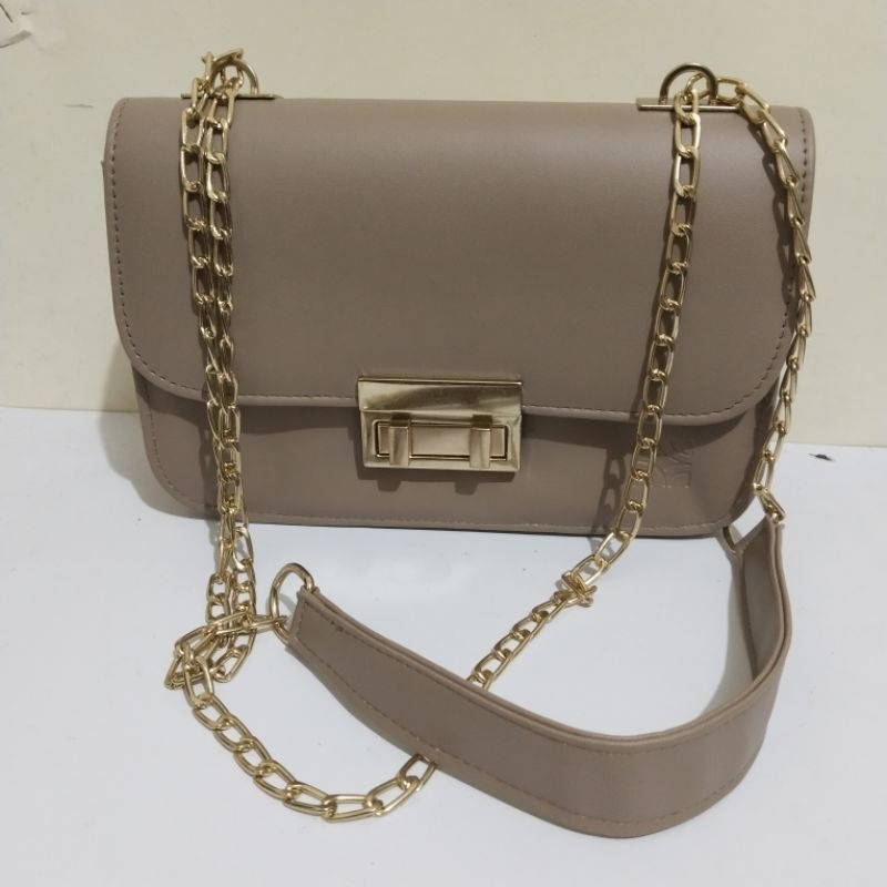 (NEW) Tas Selempang / Pesta Wanita Kamiya