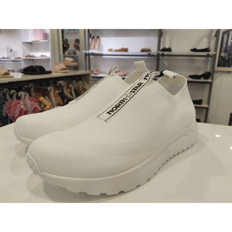 sepatu sneakers slip on pria North star