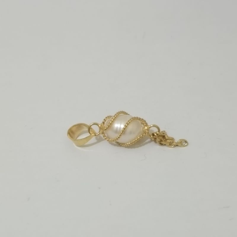 RB Liontin mutiara air tawar lapis emas 24k