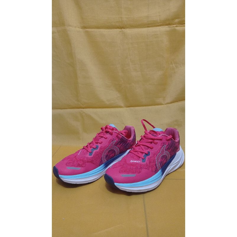 second/sepatu ortuseigt hyperfuse 2.0 size 41