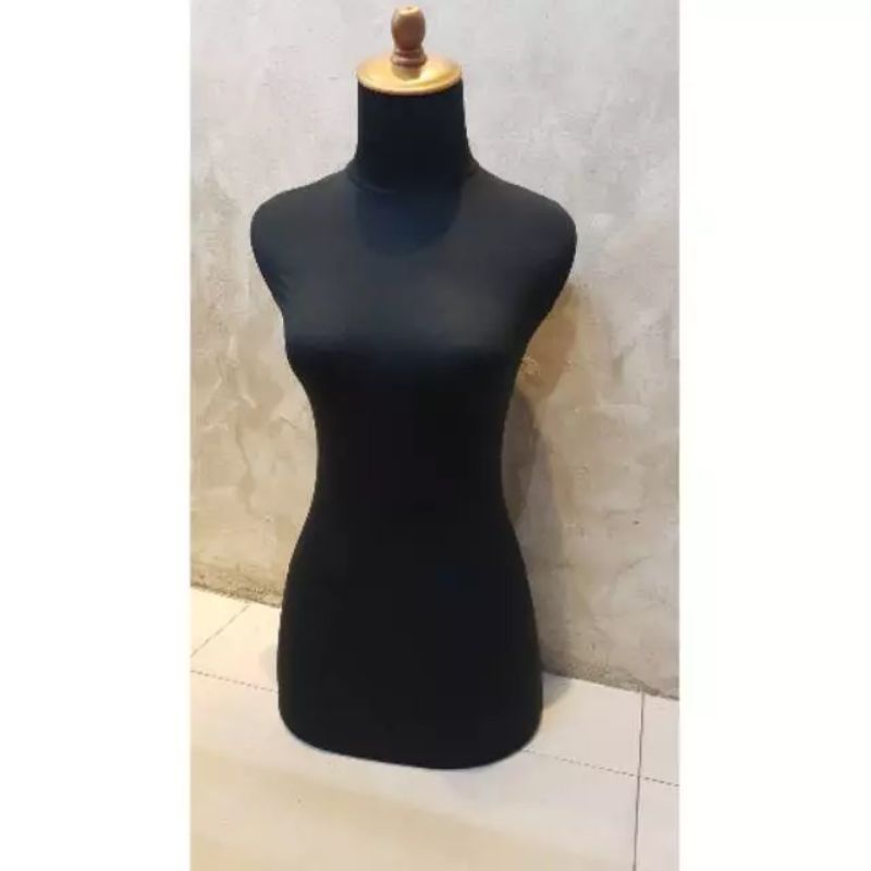 badan manekin / badan patung