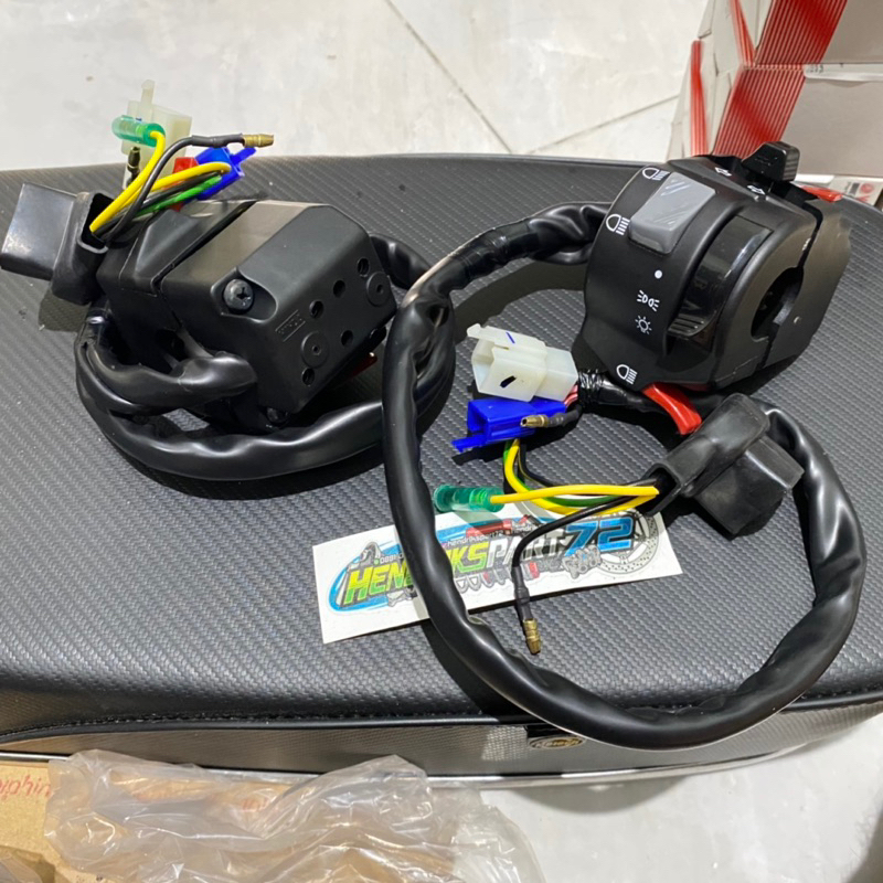 holder kiri vixion original saklar kiri vixion holder kiri original