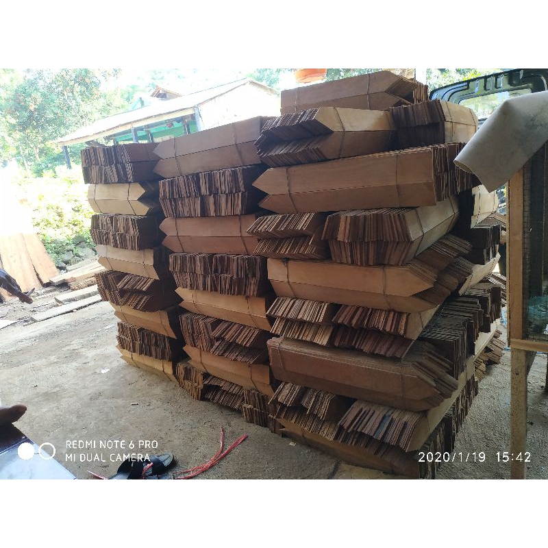 Atap Sirap Kayu Ulin - Kayu Ulin Kalimantan - Atap kayu ulin