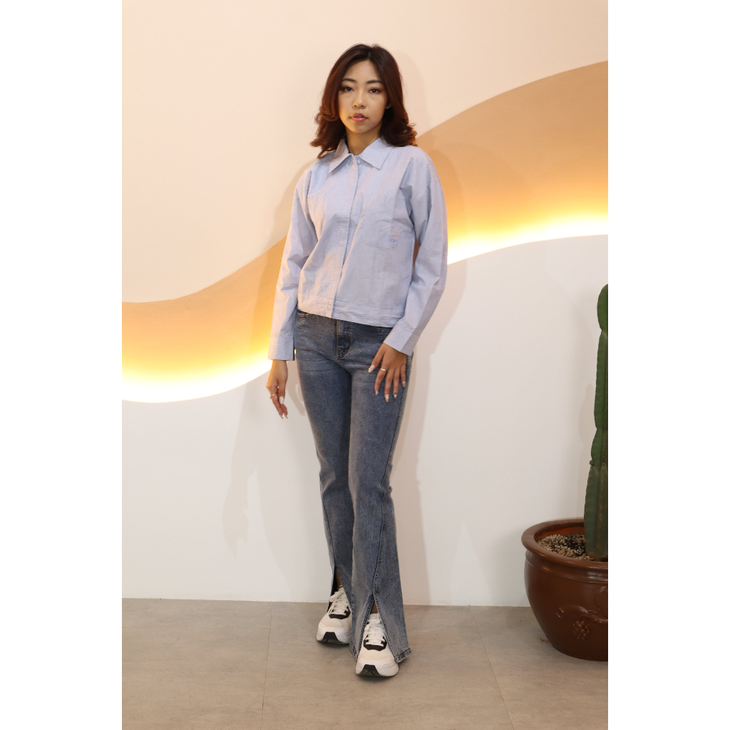 Kemeja Missty Freeteen Wanita Warna Biru Lengan Panjang Casual Formal
