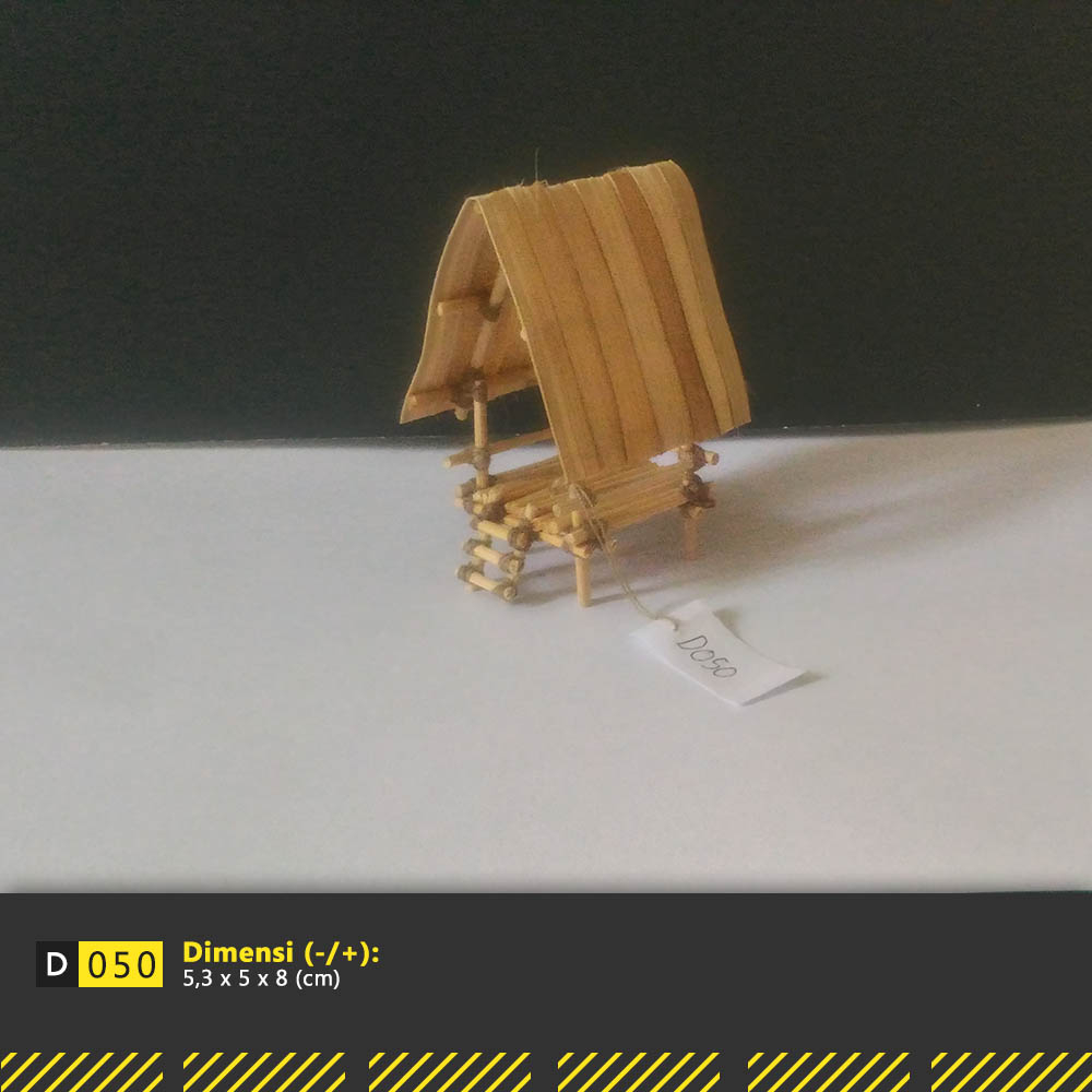 [ D050 ] Miniatur Ornamen Rumah Kayu Bambu / Gubuk / Saung