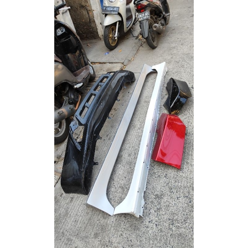 bodykit set xpander 2018 2019 original