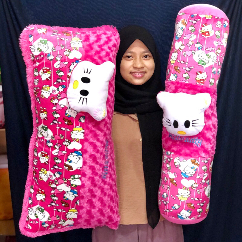Bantal Boneka cinta timbul 2 in 1 Karakter Jumbo Hellokitty Spongebob Lucu Satu Set guling dan banta