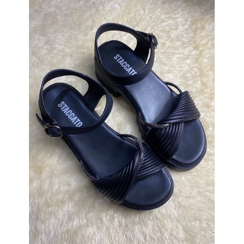 Heels/Wedges Staccato