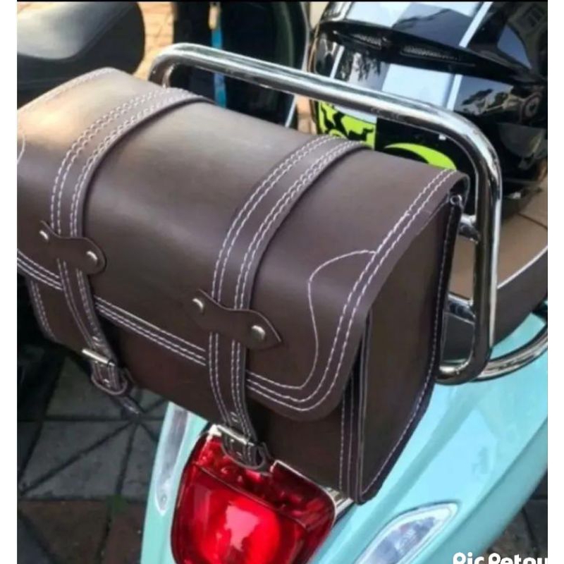 Tas motor touring buat sandaran belakang vespa modern Scoopy Genio Fazzio dan Grand Filano