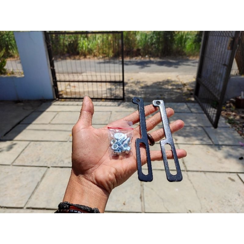 BRECKET SLEBOR DEPAN NINJA RR R PNP SHOK MP TIGER BREKET SLEBOR DEPAN NINJA R RR PNP SKOK MP TIGER G