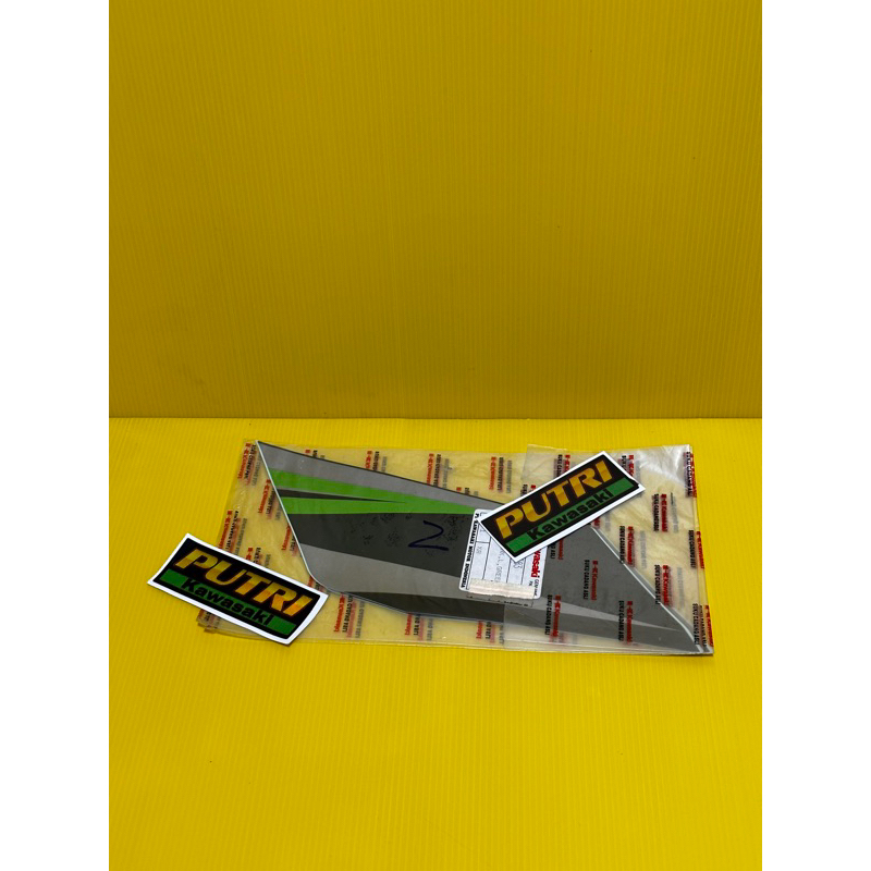 stiker sticker striping tangki ninja kis hijau botol original