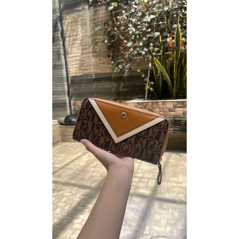 Dompet panjang Bonia original