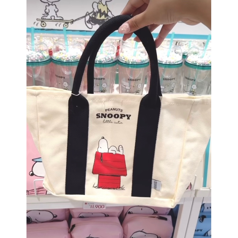 MINISO SNOOPY TAS JINJING HAND BAG WHITE BLACK TRAPEZOID LUNCH BAG