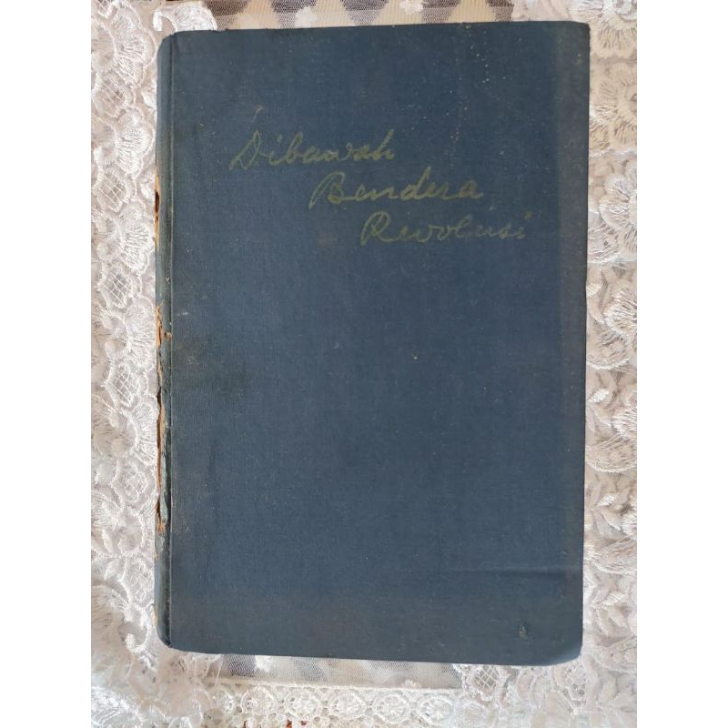 Buku Di Bawah Bendera Revolusi Karya Soekarno