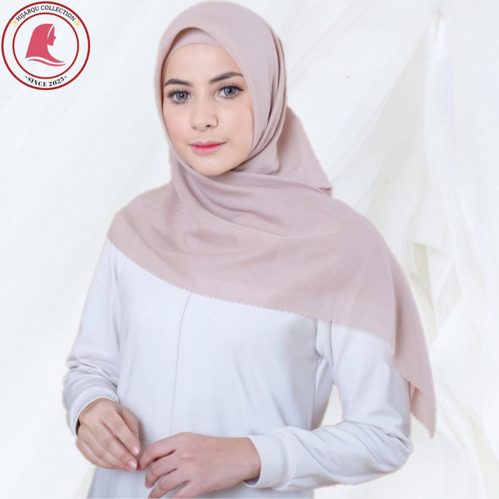 Hijabqu Azara Superfashion Segi Empat Nur Sinar Laser Cut Gliter Glamour 110x110 - Hijab Azara Polos