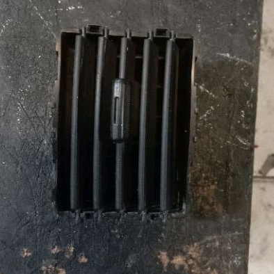 Kisi Kisi AC tengah Rush Terios original