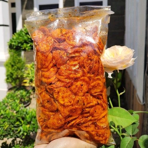 

Kerupuk bantat pedas daun jeruk isi 500gram