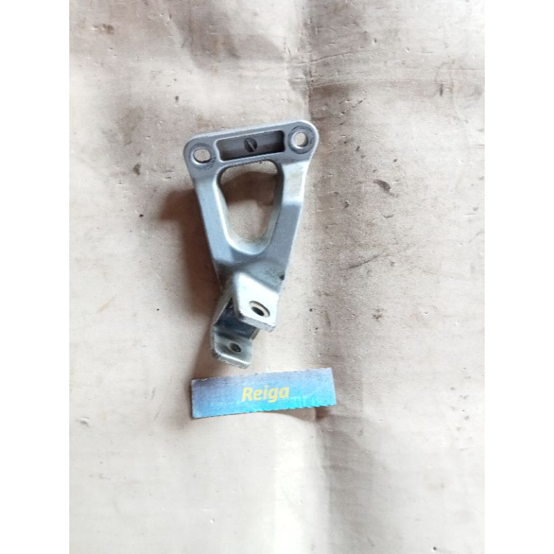 Fostep Footstep Postep Belakang Kiri Yamaha Mio Sporty Lama Second Original