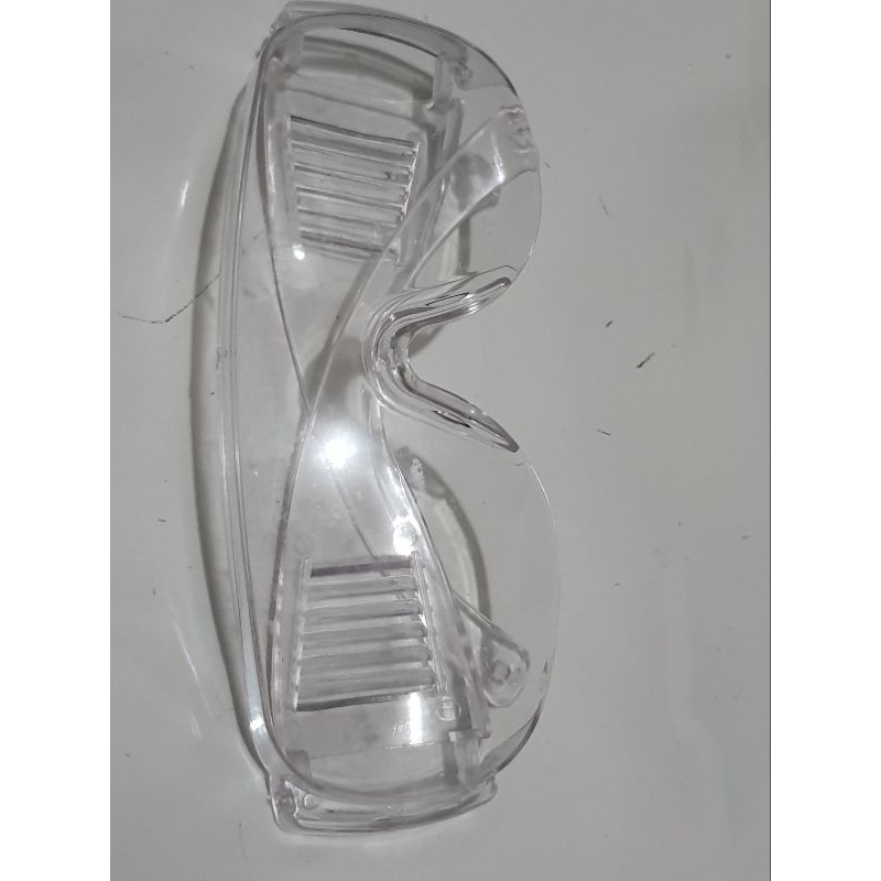 Kaca Mata Plastik Bening